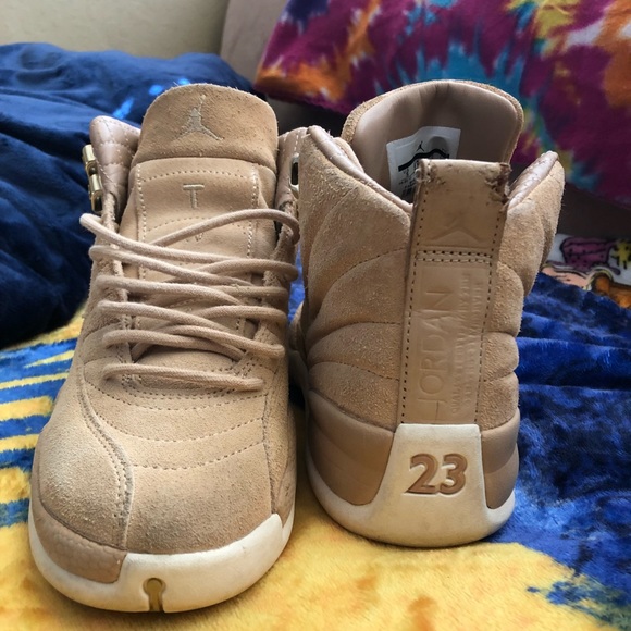 RARE Jordan 12 beige and gold - Picture 6 of 7